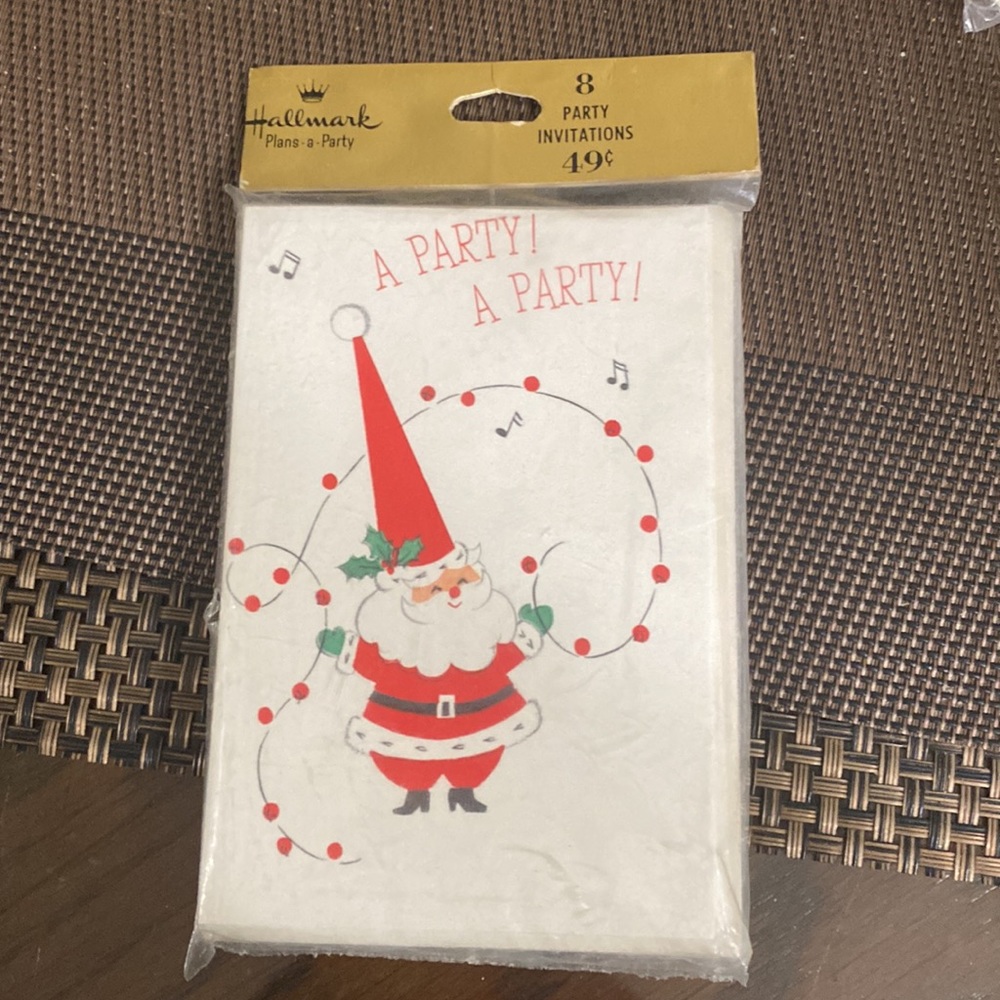 Vintage hallmark Santa Claus invitations new sealed